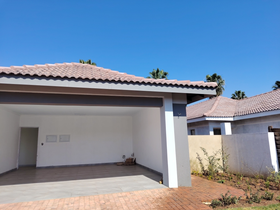 3 Bedroom Property for Sale in The Islands Estates North West